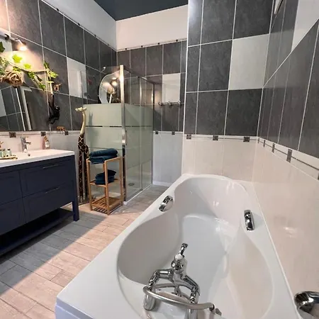 Domaine Des Anges Bed & Breakfast Avesnes-sur-Helpe Exterior photo